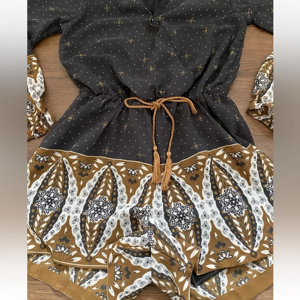 EUC Japan Jumper Romper Shorts Women’s Size S Ajrakh style Paisley Print Boho - Picture 7 of 16